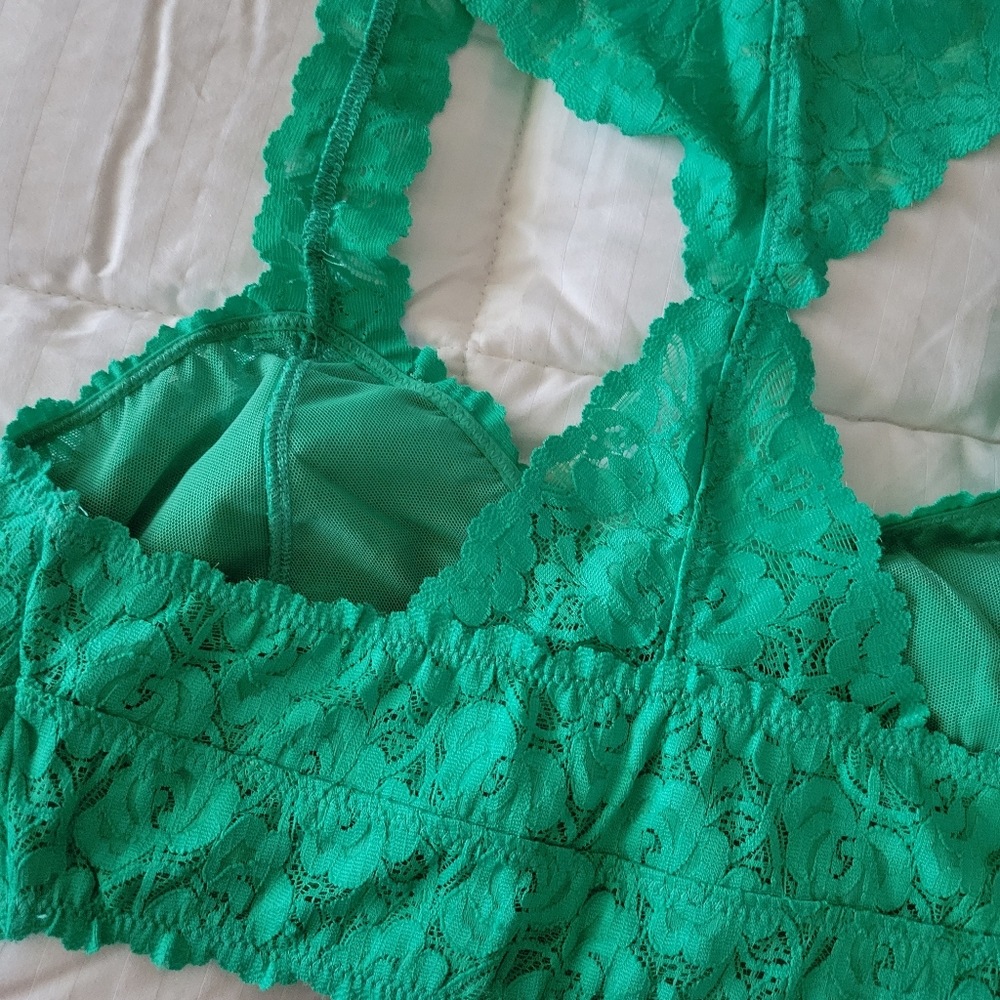 WISHLIST BRAND NEW BRALETTE SIZE M - Picture 7 of 7